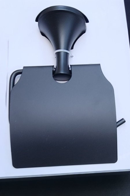 ⚫ حامل مناديل حمّام – أسود مطفي